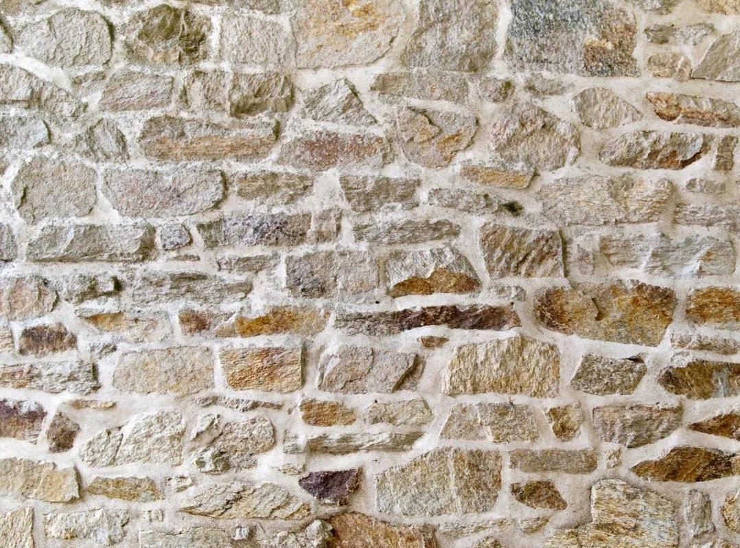 Rejointoiement mur en pierre à Gouzon par FRM Couverture
